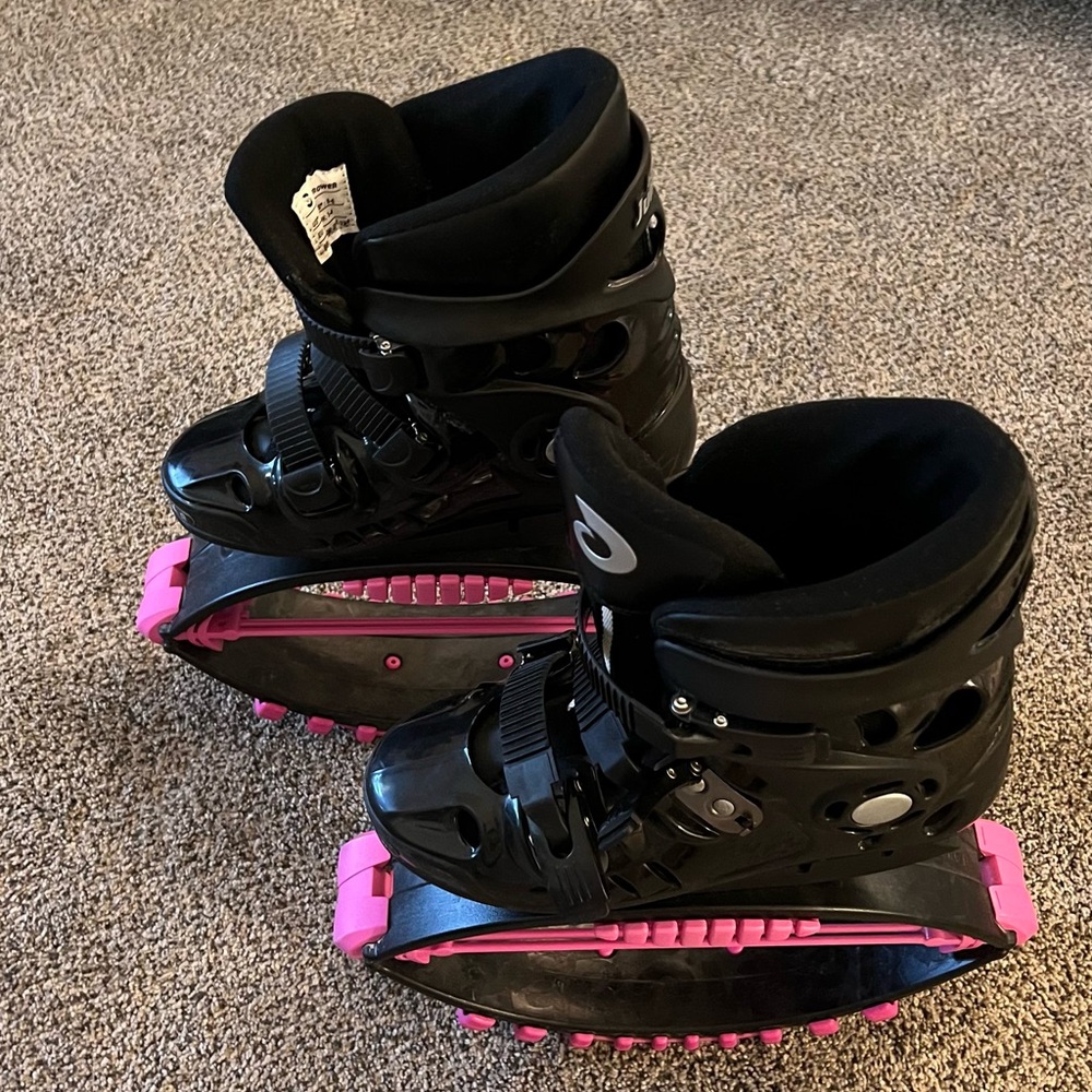 Aerower Kangaroo boots jumpers